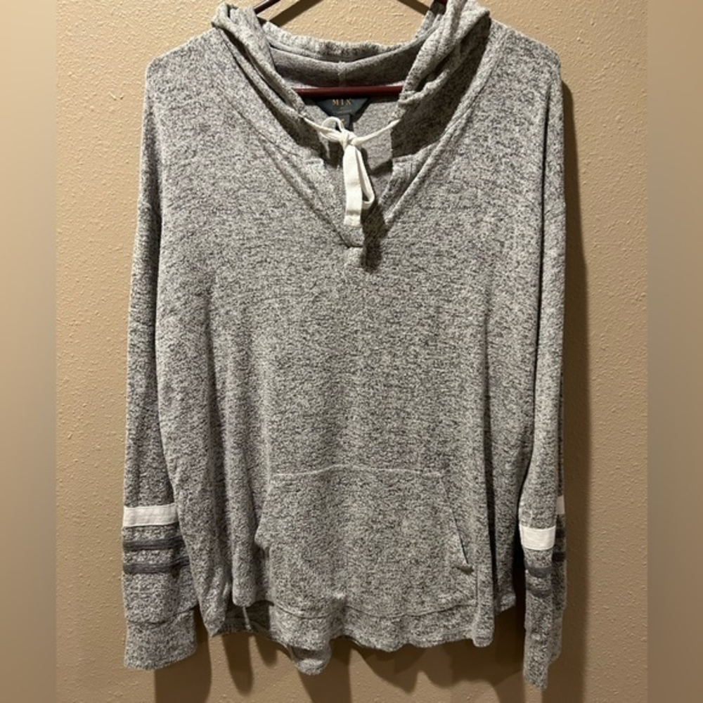Women’s Hooded‎ top by MIX by 41Hawthorn